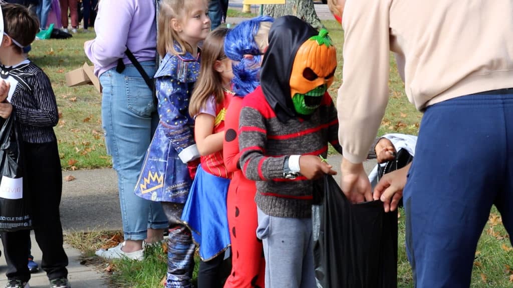 Education and Human Performance Sponsors Trick or Treat on the Quad