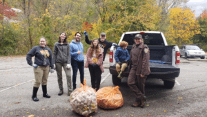 Aislynn Soos, Ally Post, Dedrick Martin, Meghan Mcaleavey, Luke Decker, Dr. Wood's son Callahan Wood 5yrs old, USFWS Elaine Barr.