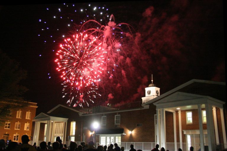 fireworks 768x512 1