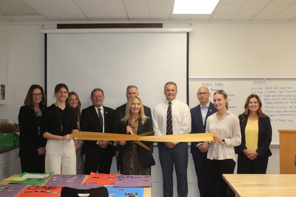 HPRibbonCutting