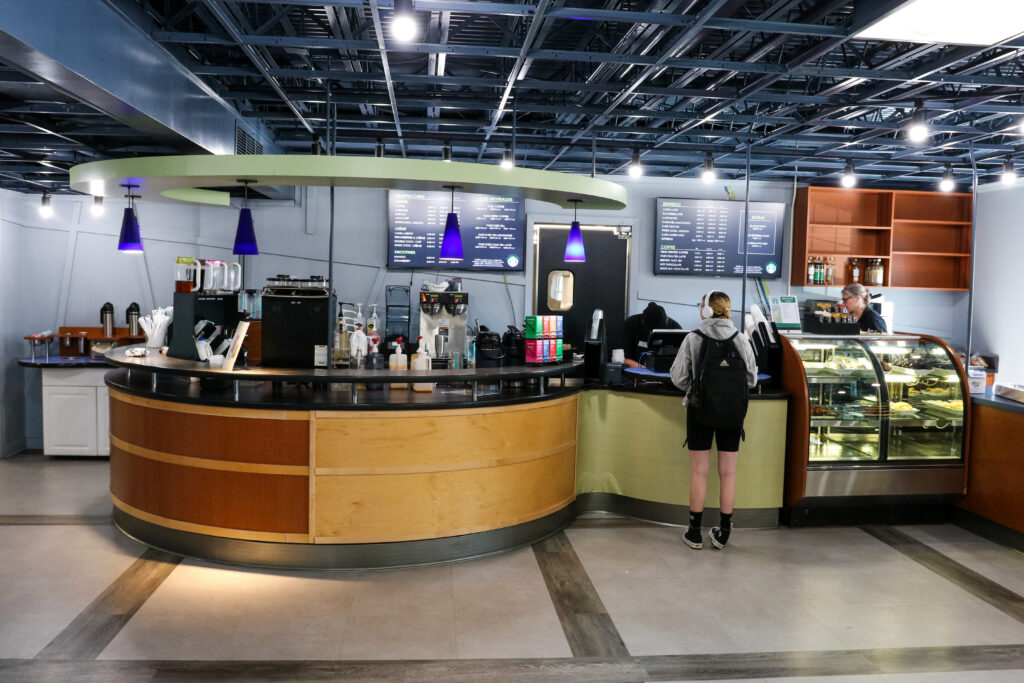 Union Starbucks Ordering Counter